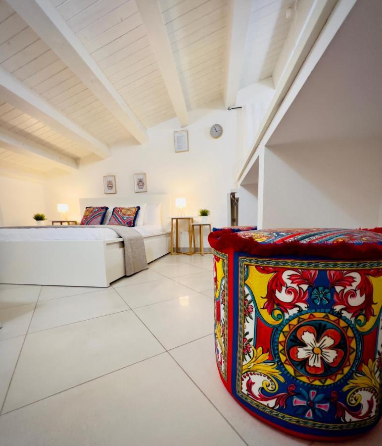 Rooms 153 Principe Umberto 노토 외부 사진