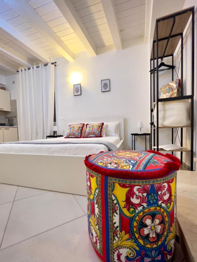Rooms 153 Principe Umberto 노토 외부 사진