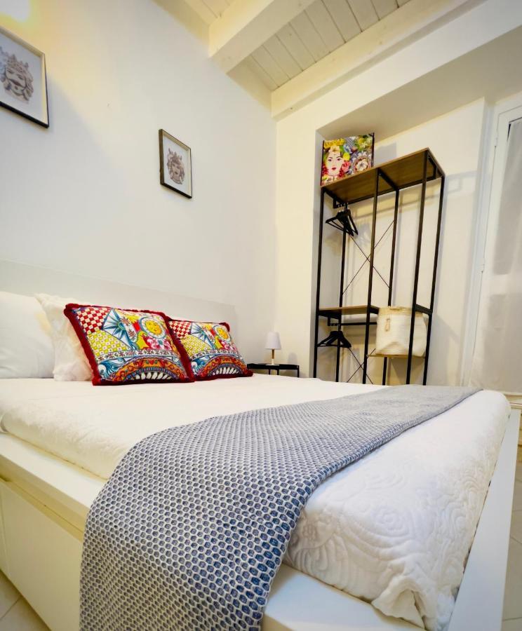Rooms 153 Principe Umberto 노토 외부 사진