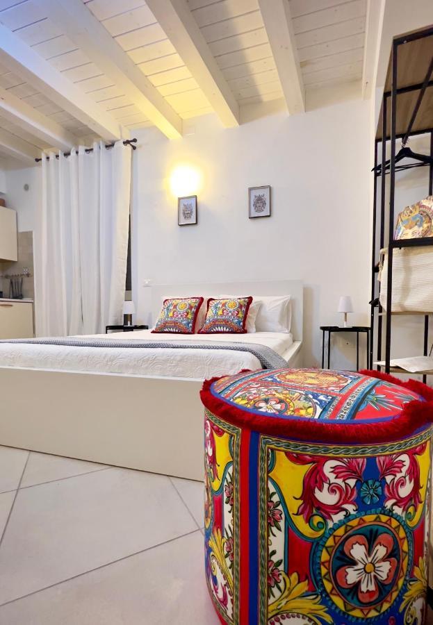 Rooms 153 Principe Umberto 노토 외부 사진