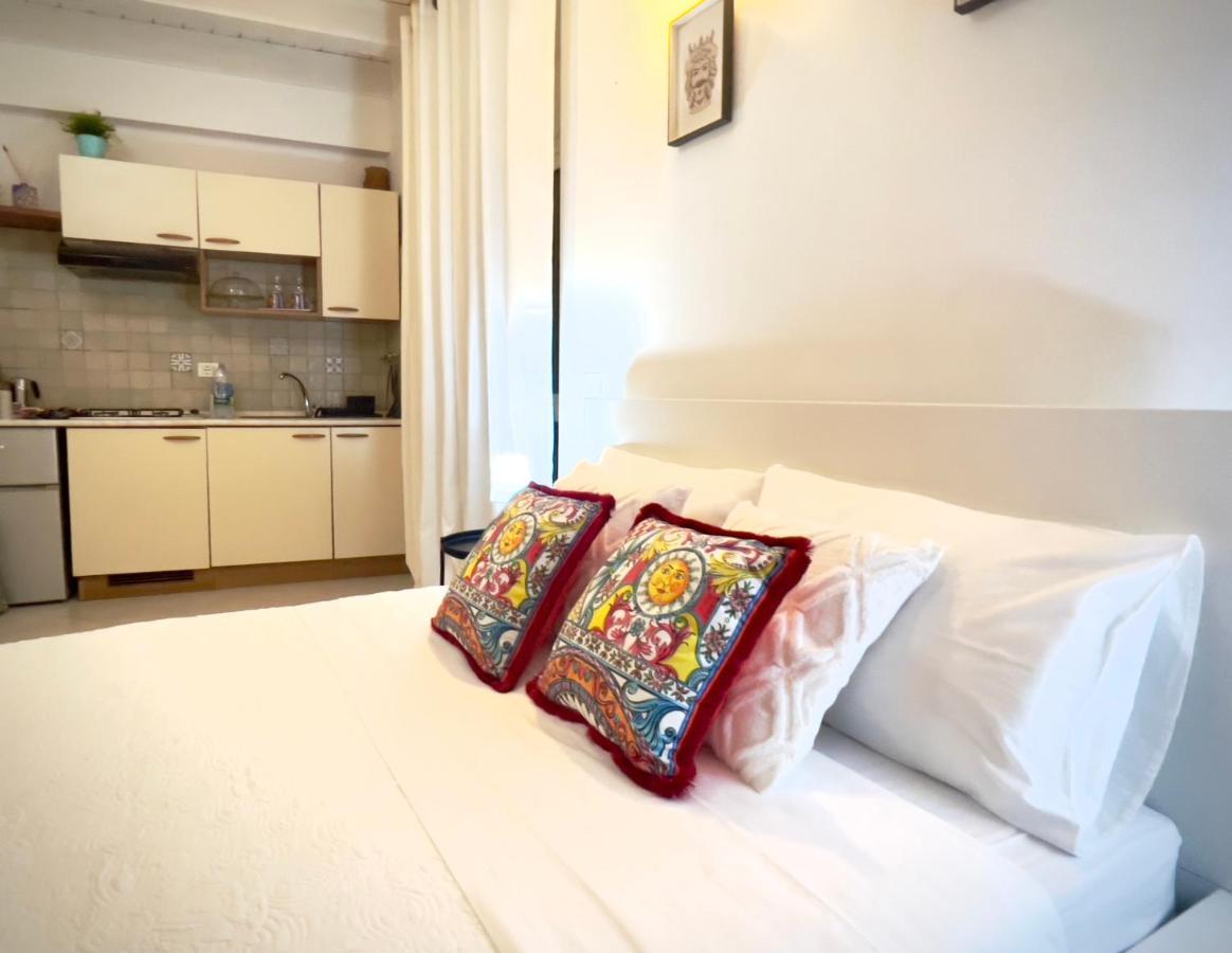 Rooms 153 Principe Umberto 노토 외부 사진
